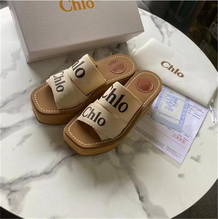 A- Q 2021 Women Platform Sliddes Designer Slippers Woody Wedge mule in canvas Cross straps Shoes Flat espadrille Summer Beach High Heels, 000
A- Q 2021 Women Platform Sliddes Designer Slippers Woody Wedge mule in canvas Cross straps Shoes Flat espadrille Summer Beach High Heels, 000