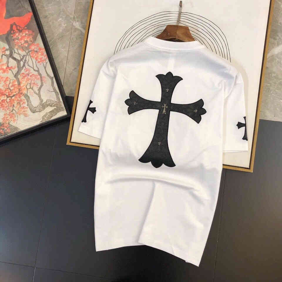 Hearts/chrome 2021 Spring / Summer Fashion Brand New Short Sleeve T-shirt Crosin Cross Leather Embroidery Unisex T-shirt, White 
Hearts/chrome 2021 Spring / Summer Fashion Brand New Short Sleeve T-shirt Crosin Cross Leather Embroidery Unisex T-shirt, White