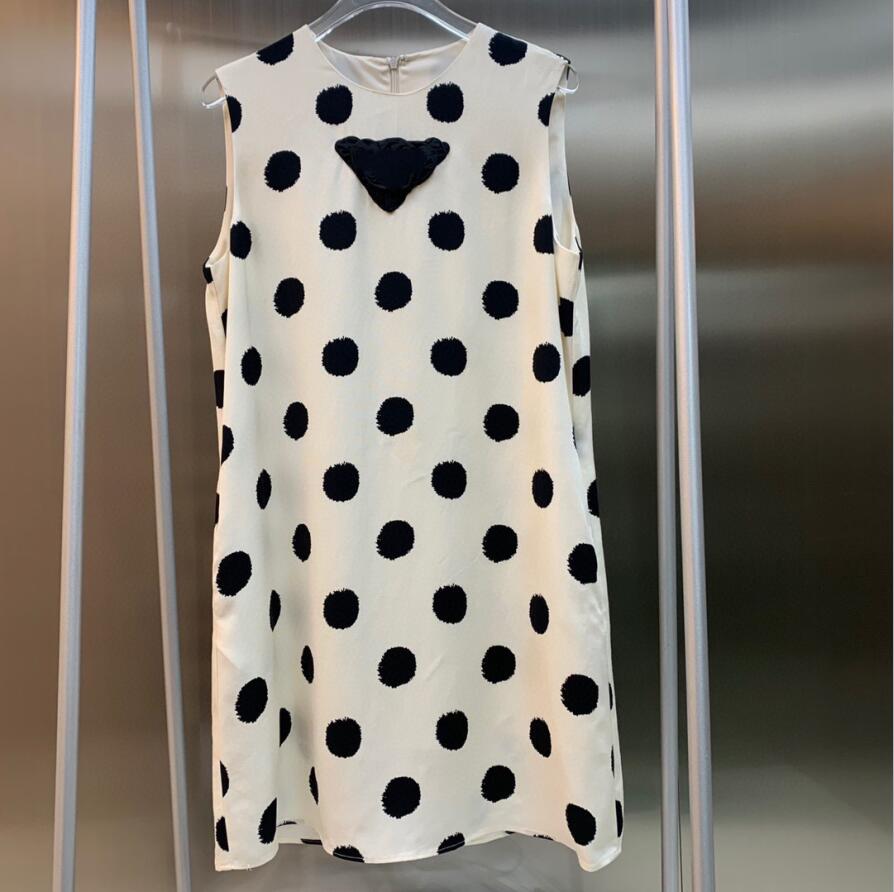 PRABRANDS Brand Women's Luxury Designer Street Style Dresses Ladies Girl High Quality Fashion Classic Sleeveless Black White Wave Point, Black;pink 
PRABRANDS Brand Women's Luxury Designer Street Style Dresses Ladies Girl High Quality Fashion Classic Sleeveless Black White Wave Point, Black;pink