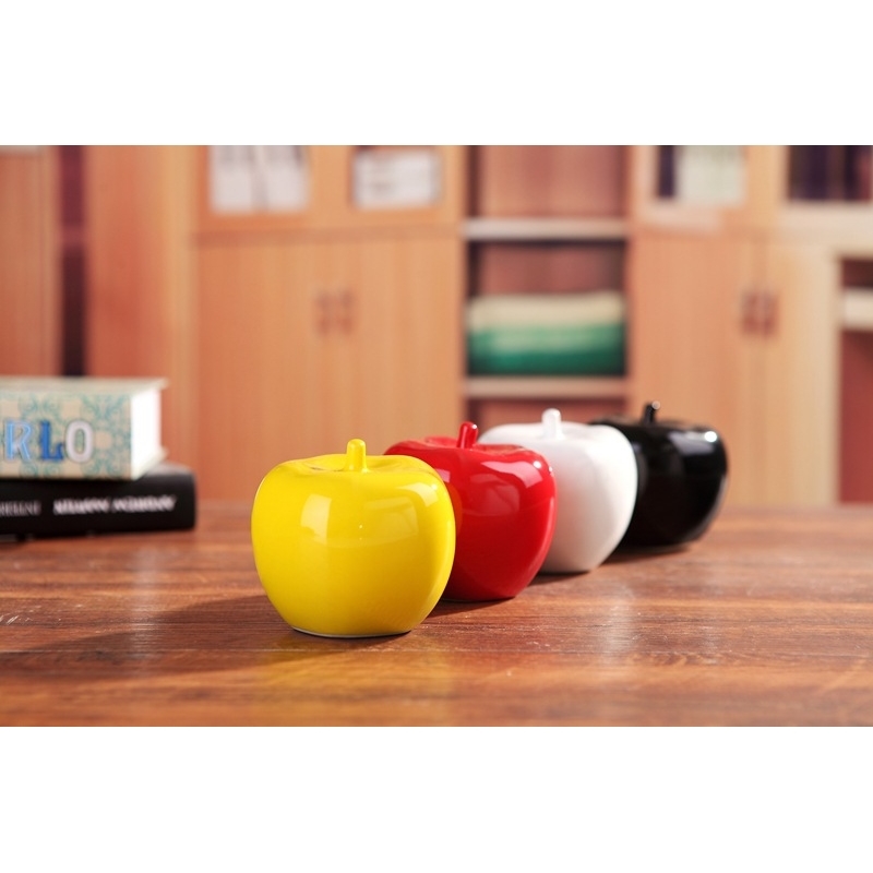 1PCS Ceramic Apple Figurines Fruit Model Miniatures Christmas Birthday Gifts Living Room Bedroom Decoration Crafts Home Decor 210811