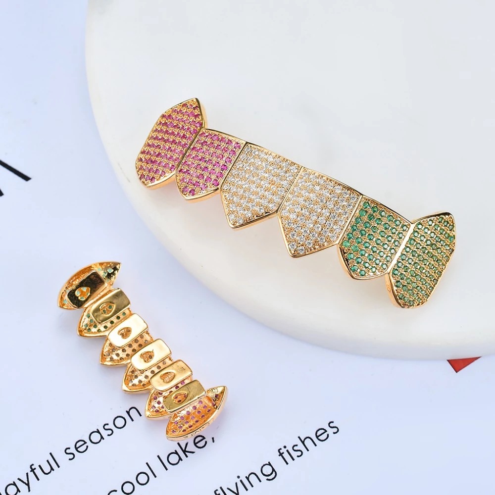 Hip Hop teeth Grillz Iced Out AAA Pink Color Zircon Fang Mouth Teeth Caps Top & Bottom Tooth Set Men Women Grills Jewelry
