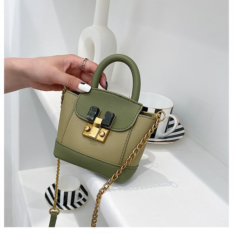 Summer girls mini handbags fashion kids square chain single shoulder bag woman crossbody bags childre casual accessories wallet F369, Orange
Summer girls mini handbags fashion kids square chain single shoulder bag woman crossbody bags childre casual accessories wallet F369, Orange