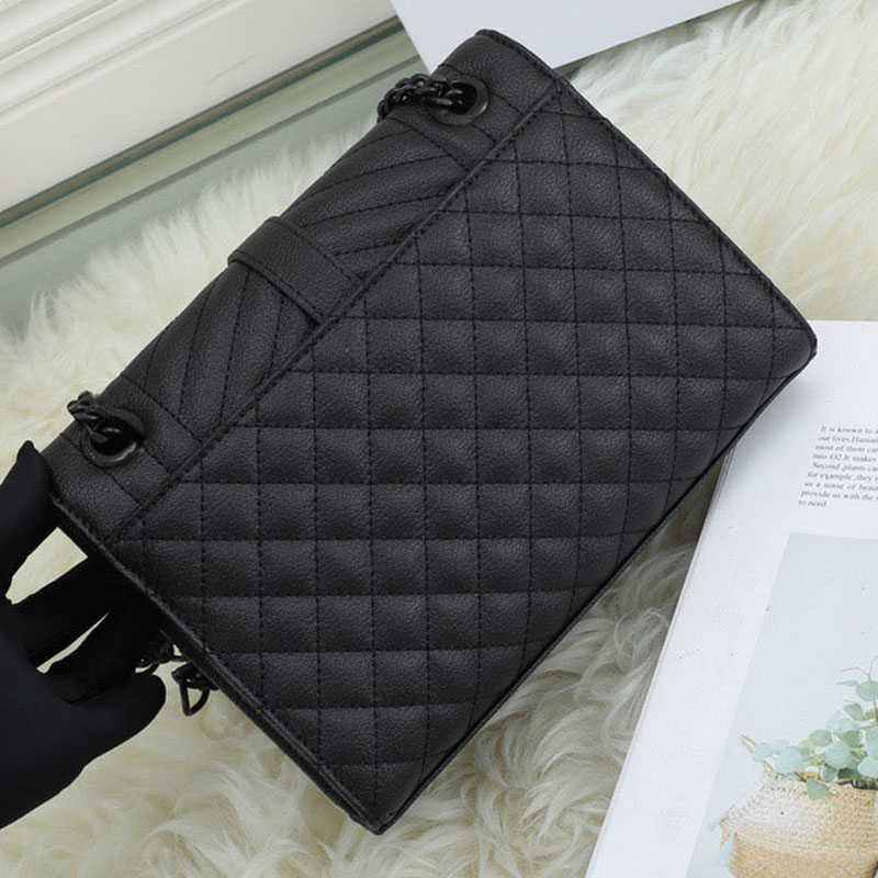 With Original Box women crossbody bag Genuine Leather Handbag lady Shoulder bags Chain Purse card holder slot clutch Envelope Messenger, 25cm-black-black
With Original Box women crossbody bag Genuine Leather Handbag lady Shoulder bags Chain Purse card holder slot clutch Envelope Messenger, 25cm-black-black