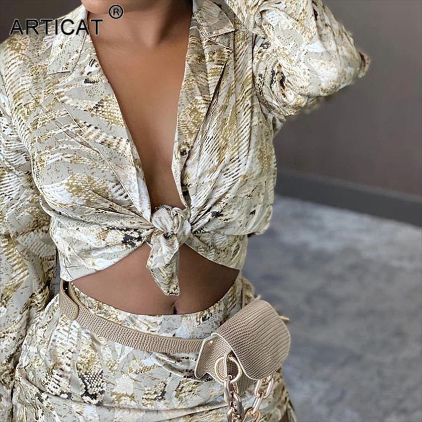 bodycon two pieces womenpant set long sleeve turn down collor short solid casual winter partywear, White
bodycon two pieces womenpant set long sleeve turn down collor short solid casual winter partywear, White