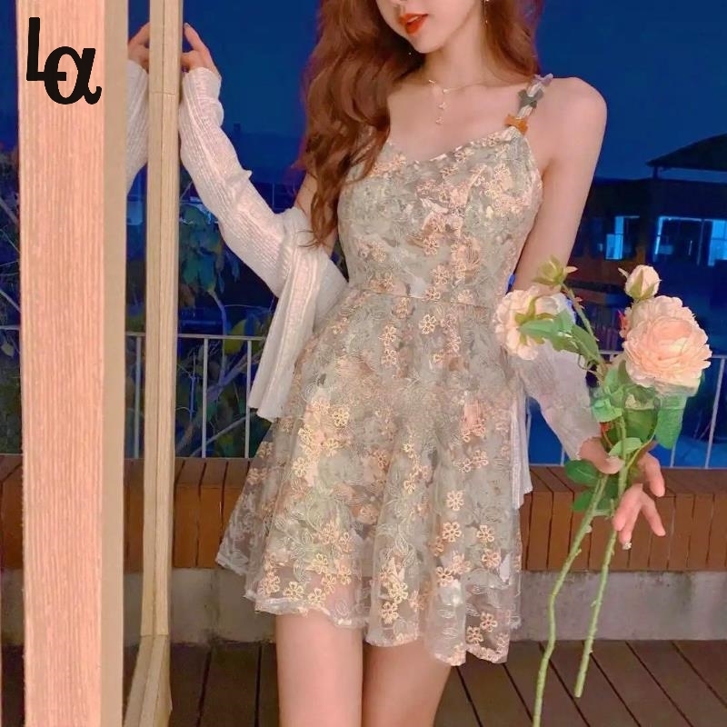 Green Floral Strap Dress Women Elegant Sweet Lace French Vintage Designer Sexy Cute Summer Causal Party 210519, Green short dress
Green Floral Strap Dress Women Elegant Sweet Lace French Vintage Designer Sexy Cute Summer Causal Party 210519, Green short dress