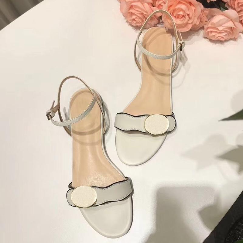 2021 designer latest womens fashion sandals metal buckle leather flat bottom size 34-41 comfortable, Black
2021 designer latest womens fashion sandals metal buckle leather flat bottom size 34-41 comfortable, Black
