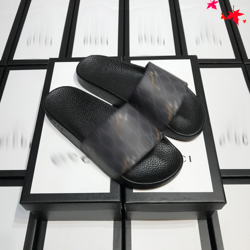 2021 Designer luxurys slippers men sandals fashion beach shoes flip flops flat non-slip classical hole slipper with box size 39-45 -G192, Black
2021 Designer luxurys slippers men sandals fashion beach shoes flip flops flat non-slip classical hole slipper with box size 39-45 -G192, Black