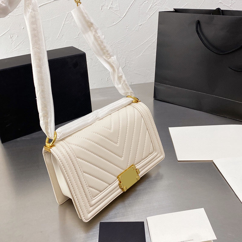 2022 Classic Women Bags Small Flap Genuine Leather Lambskin V-stitch Quilted Interwoven Chain Crossbody Shoulder Designer Aged/Gold Hard, Box
2022 Classic Women Bags Small Flap Genuine Leather Lambskin V-stitch Quilted Interwoven Chain Crossbody Shoulder Designer Aged/Gold Hard, Box