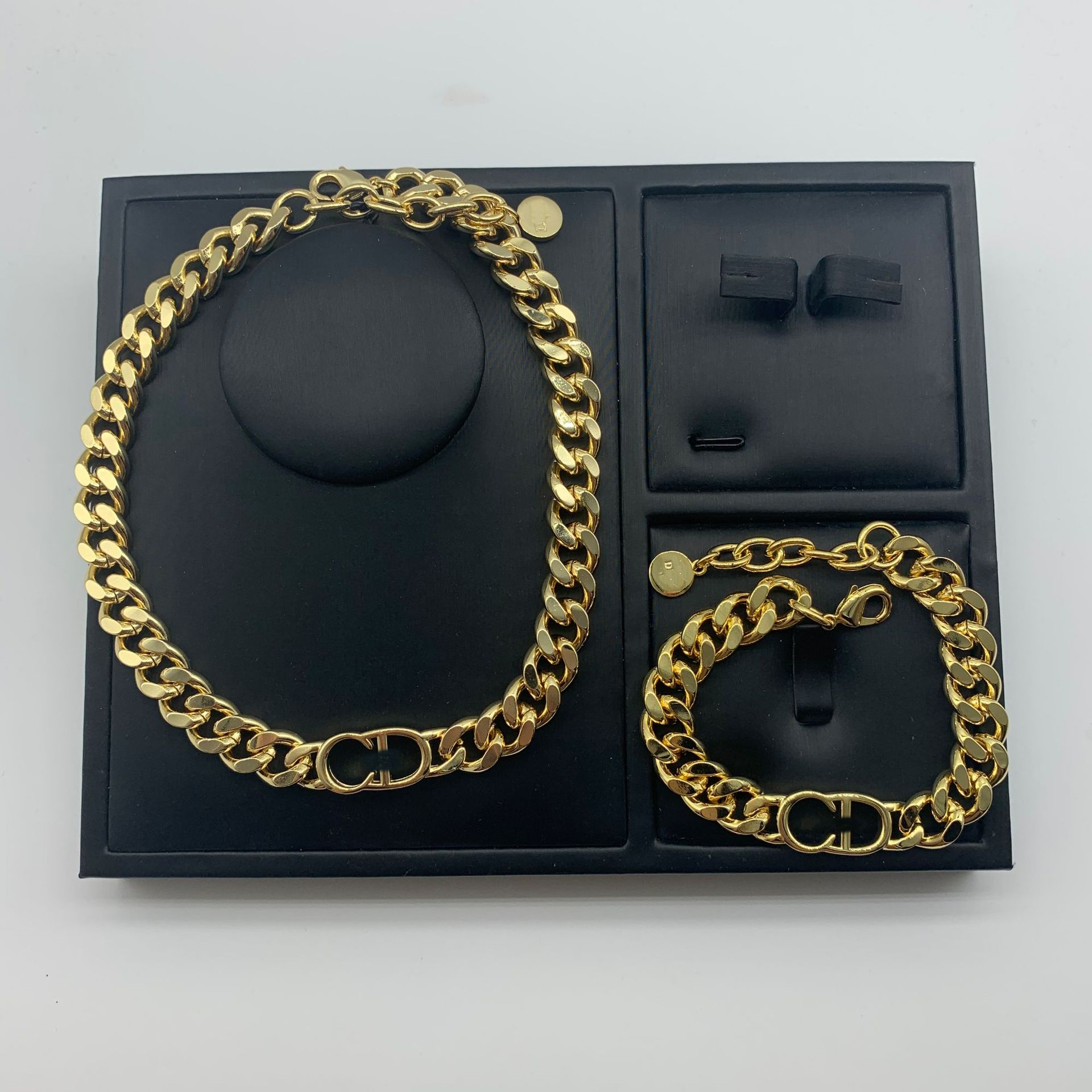 fashion jewelry necklace stainless steel letter 14k gold retro naked cuban link chain bracelet for mens and women party lovers gift hip hop, Black
fashion jewelry necklace stainless steel letter 14k gold retro naked cuban link chain bracelet for mens and women party lovers gift hip hop, Black