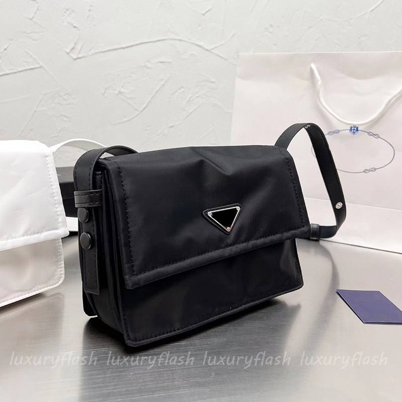 High Quality Designer Women Crossbody Bags Men New Cross Body Luxurys Fashion Shoulder Messenger Bag Black Nylon Wholesale
High Quality Designer Women Crossbody Bags Men New Cross Body Luxurys Fashion Shoulder Messenger Bag Black Nylon Wholesale