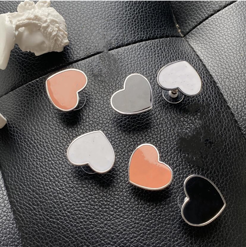 2021925 Silver Needle Love Letter Stud European and American Retro Earrings Cold Wind Female High Quality Fast Delivery
2021925 Silver Needle Love Letter Stud European and American Retro Earrings Cold Wind Female High Quality Fast Delivery