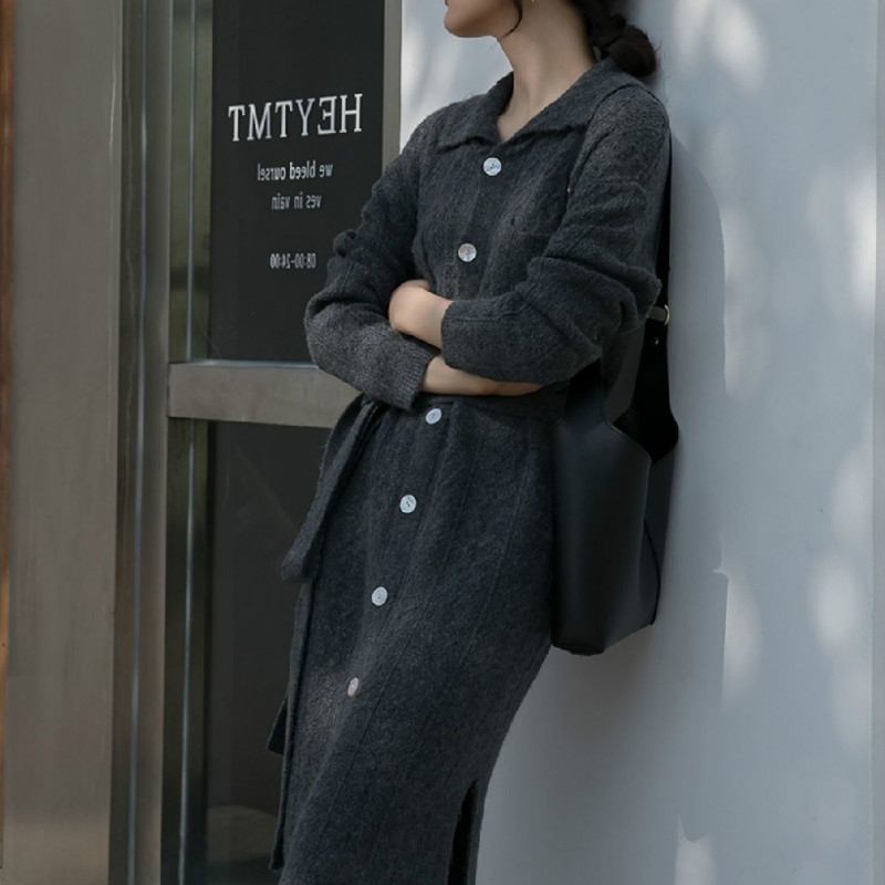 Oversized Long Knit Women Maxi Straight Dress Thick Warm Turn-Down Collar Sweater Autumn Winter Button Party 210603, Gray
Oversized Long Knit Women Maxi Straight Dress Thick Warm Turn-Down Collar Sweater Autumn Winter Button Party 210603, Gray