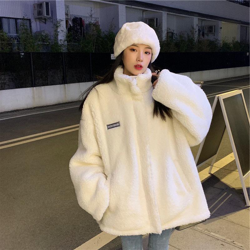Women's Jackets Plush Coat Winter Thicken Warm Loose Lamb Wool Sweatershirt Oversized Women Fashion Teddy Fleece Female Causal Coats, White
Women's Jackets Plush Coat Winter Thicken Warm Loose Lamb Wool Sweatershirt Oversized Women Fashion Teddy Fleece Female Causal Coats, White