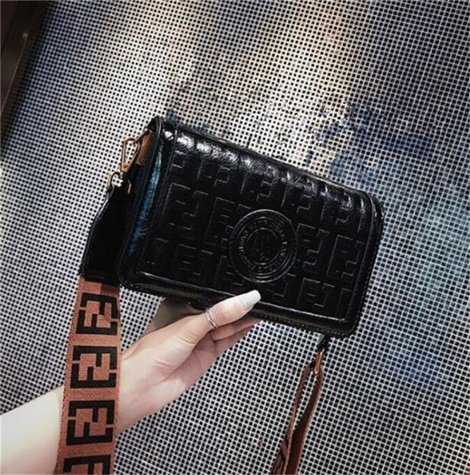 Medieval Bag Baguette Fashion Leisure Small Square Tote for Women Handbag Discount, B3
Medieval Bag Baguette Fashion Leisure Small Square Tote for Women Handbag Discount, B3