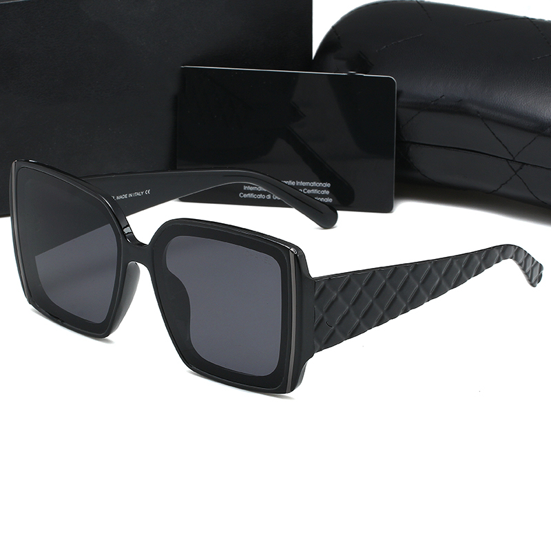 622 Designer Sunglass Women Eyeglasses Outdoor Shades PC Frame Fashion Classic Lady Sun glasses Mirrors for Womens Luxury Sunglasses
622 Designer Sunglass Women Eyeglasses Outdoor Shades PC Frame Fashion Classic Lady Sun glasses Mirrors for Womens Luxury Sunglasses
