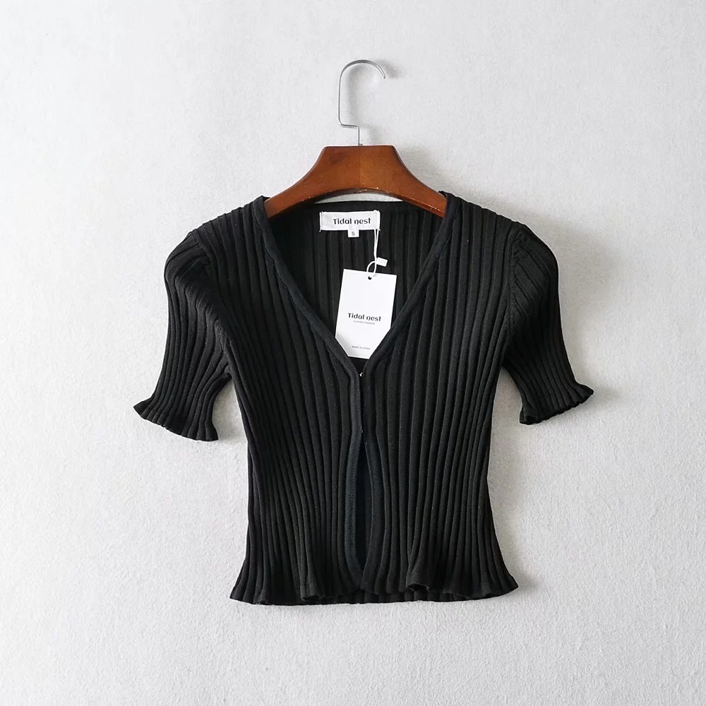AA Wood ears Covered Buttons V neck Short sleeve Sweater Women Knitted Tight Cardigan Front Slit Slim Cropped 210429