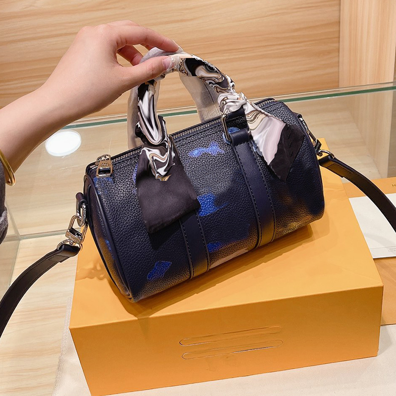 Handbags Tote Bag For Mens Designers Womens Handbags Purses 2021 Fashion Shoulder Crossbody Bag Keep All Brand Nano High Quality 21053102XS
Handbags Tote Bag For Mens Designers Womens Handbags Purses 2021 Fashion Shoulder Crossbody Bag Keep All Brand Nano High Quality 21053102XS