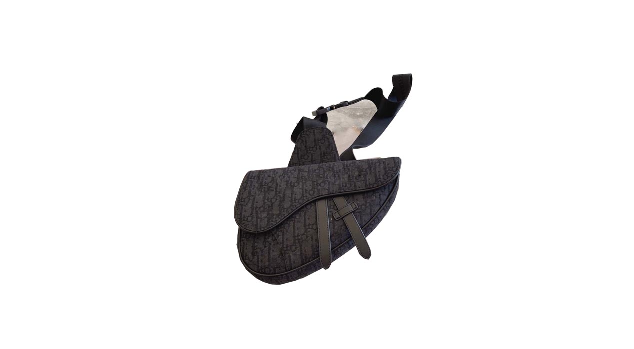 2021 classic high quality Evening Bags handbag saddle men and women luxury design messenger bag black personality single shoulder with box
2021 classic high quality Evening Bags handbag saddle men and women luxury design messenger bag black personality single shoulder with box
