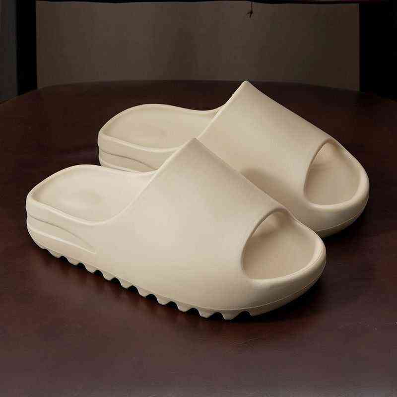 JUNSRM Soft Slippers Luxury Man Clapper 2021 Summer Fashion Eva Slippers Thick Bottom Slide Beach Sandal Man House Man Slippers X220214, Beige
JUNSRM Soft Slippers Luxury Man Clapper 2021 Summer Fashion Eva Slippers Thick Bottom Slide Beach Sandal Man House Man Slippers X220214, Beige