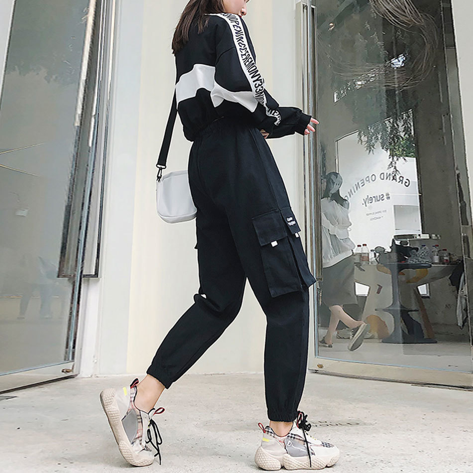 Free Women's Loose Letter Sports Suit Casual Stand Collar Long Sleeve Short Sweater & Pants Two-piece Set 210524