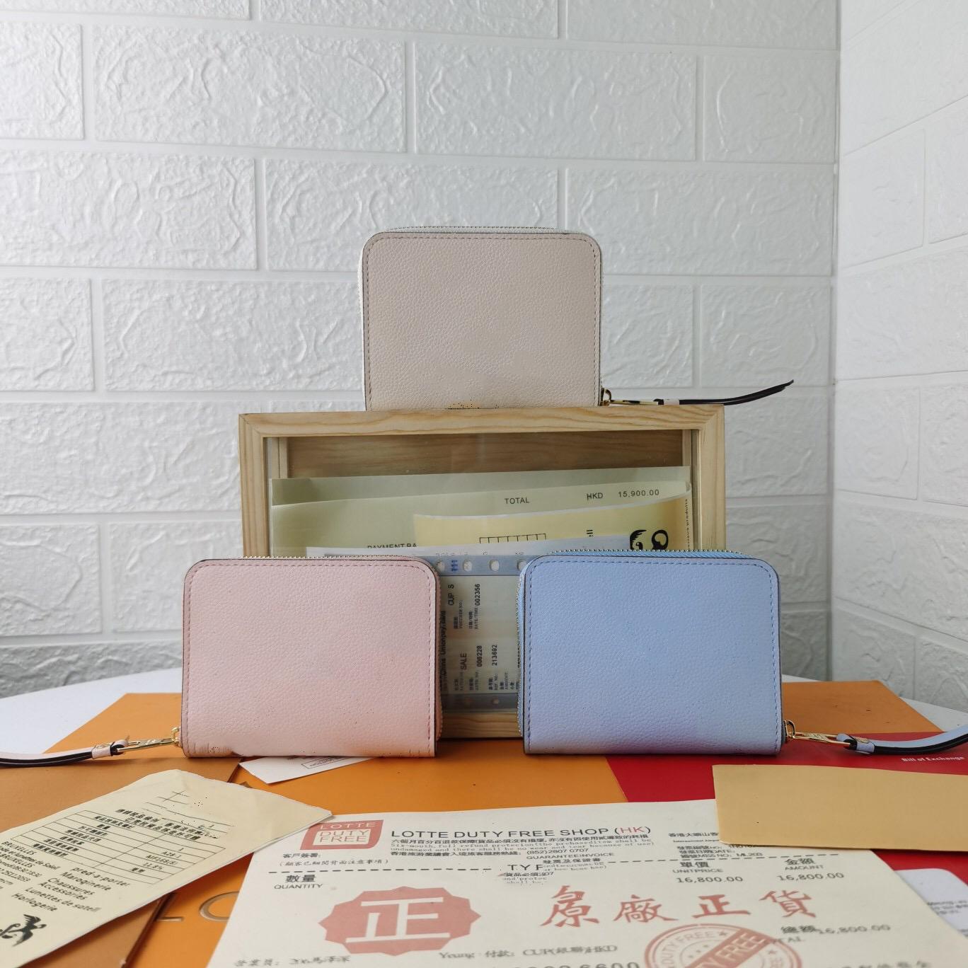 Top quality Luxurys Designers Wallets Purses Fashion Short Style The Pool ZIPPY Wallet Monograms Empreinte coin Purse Leather Embossing Classic Zipper Pocket Bag, Pink
Top quality Luxurys Designers Wallets Purses Fashion Short Style The Pool ZIPPY Wallet Monograms Empreinte coin Purse Leather Embossing Classic Zipper Pocket Bag, Pink