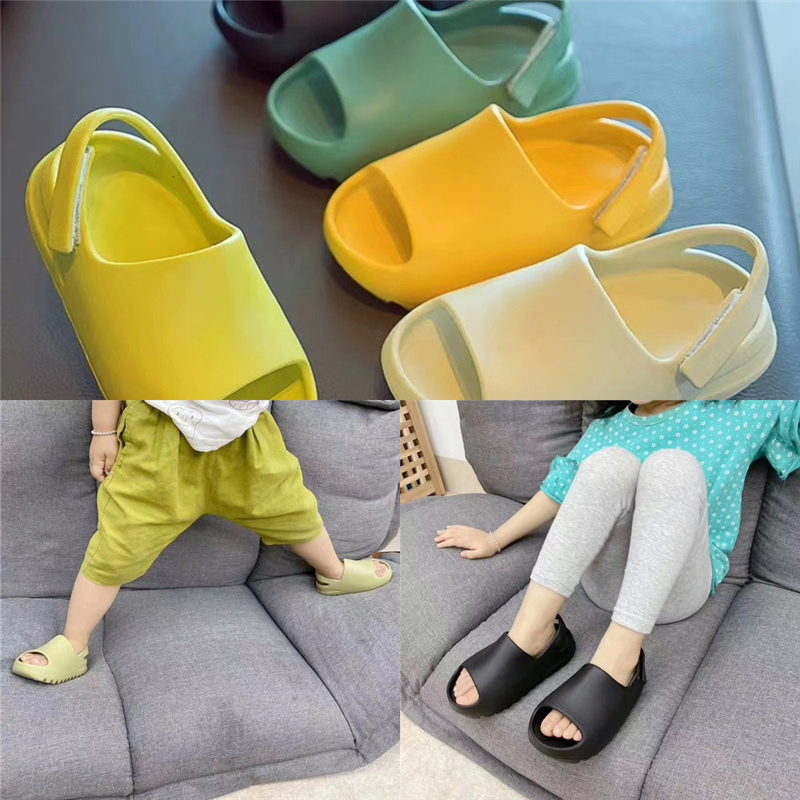 5x7d9 Women Fashion Designers Beach Slides designer Flip Flops Foam Runner Slipper Men Sandal Black Resin Kids Children Flat high, Black;grey
5x7d9 Women Fashion Designers Beach Slides designer Flip Flops Foam Runner Slipper Men Sandal Black Resin Kids Children Flat high, Black;grey