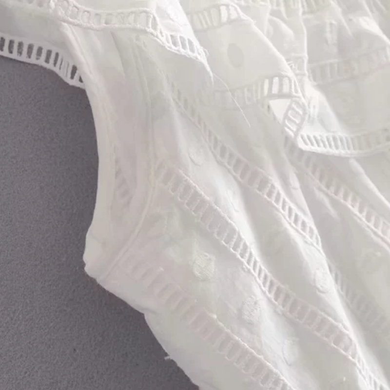 Hollowing Embroidery Cascading Ruffle Women Vest Shirt Casual White Blouse Summer Style Small Tops Fashion Chemise S5508 210430