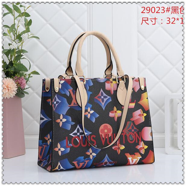 2020 Fashion luxury designer women handbag high quality leather cross body tassel flap bag black purse LV Louis BAG Vitton, Red;black
2020 Fashion luxury designer women handbag high quality leather cross body tassel flap bag black purse LV Louis BAG Vitton, Red;black