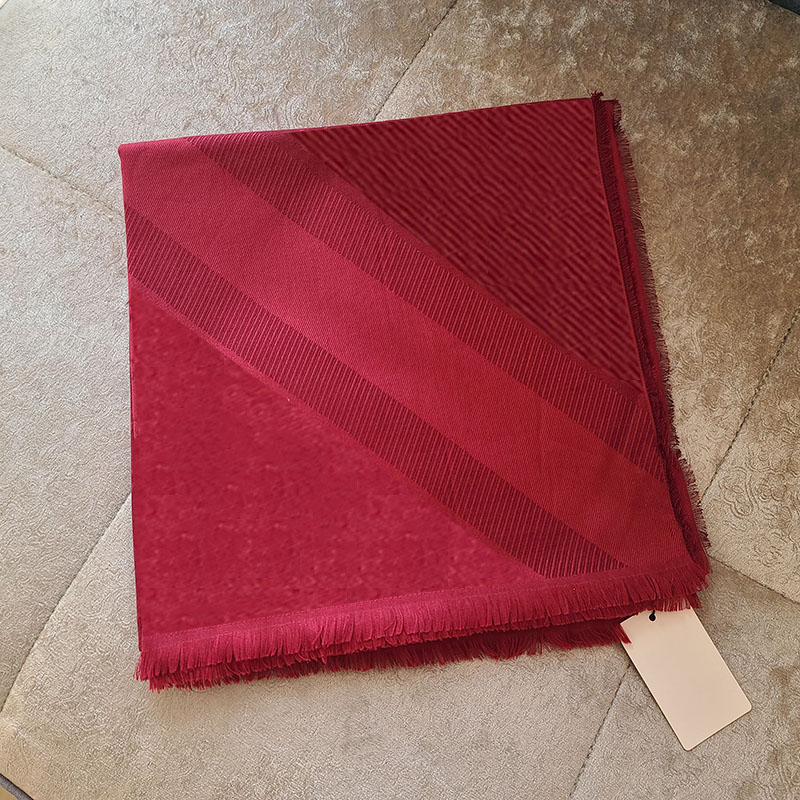 Brand Scarf for Women Letter Pattern Silk Wool Designer Thick Scarfs Warm Scarves Size 140X140CM No box jao77a
Brand Scarf for Women Letter Pattern Silk Wool Designer Thick Scarfs Warm Scarves Size 140X140CM No box jao77a