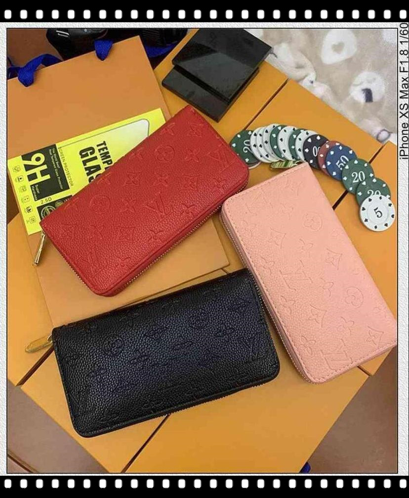 LVLOUIS Handbags VITTON 2021 Luxury brand designer bags top quality zipper wallets men and women long wallets fashion ladies, Silver
LVLOUIS Handbags VITTON 2021 Luxury brand designer bags top quality zipper wallets men and women long wallets fashion ladies, Silver