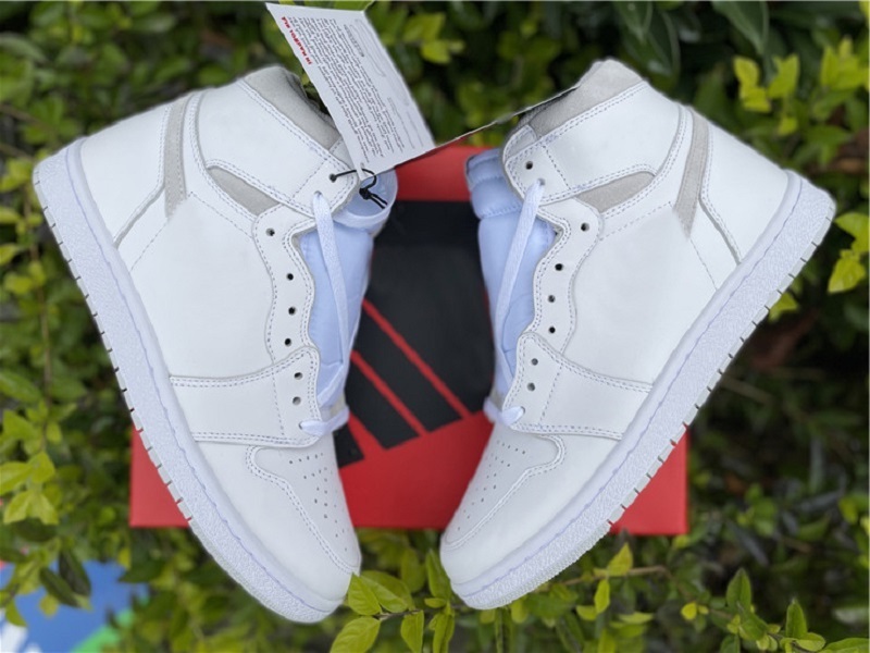 Shoes Authentic 1 High OG 85 Neutral Grey Men Women Black Varsity Red Summit White Limited Sneakers Original 36-47
Shoes Authentic 1 High OG 85 Neutral Grey Men Women Black Varsity Red Summit White Limited Sneakers Original 36-47
