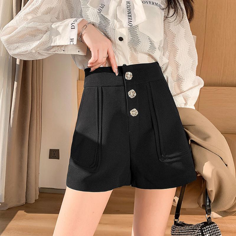 Women' Shorts 2021 Autumn Winter Black Diamond Button High Waist Wide Leg Female Elegant Thick Short Trousers
Women' Shorts 2021 Autumn Winter Black Diamond Button High Waist Wide Leg Female Elegant Thick Short Trousers