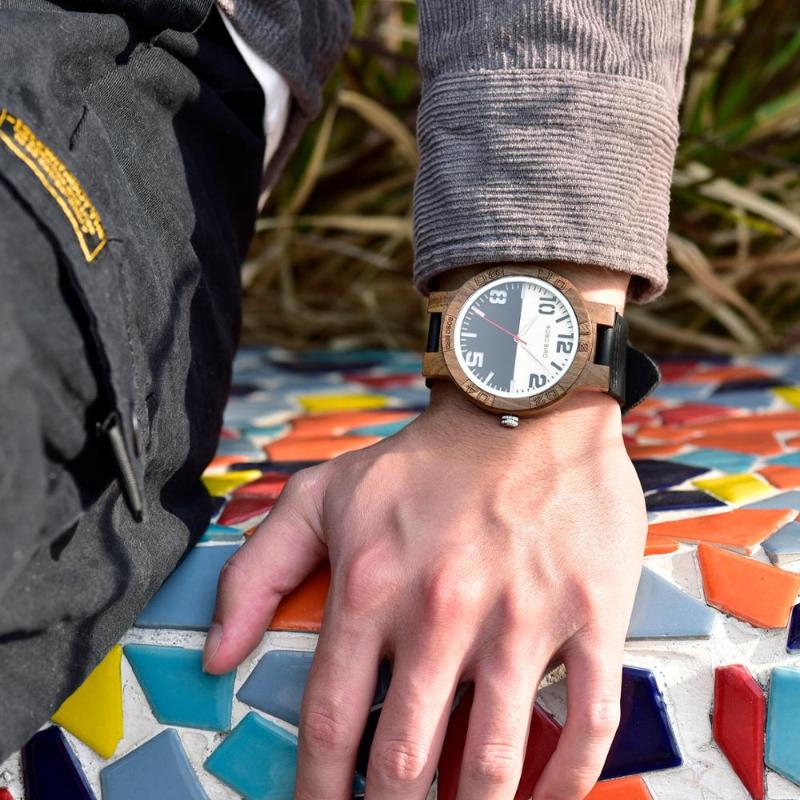Wristwatches Relogio Masculino BOBO BIRD Top Brand Wooden Quartz Wristwatch Male Casual Fashion Genuine Leather Strap Gift OEM Drop, Ls02-2 paper box
Wristwatches Relogio Masculino BOBO BIRD Top Brand Wooden Quartz Wristwatch Male Casual Fashion Genuine Leather Strap Gift OEM Drop, Ls02-2 paper box
