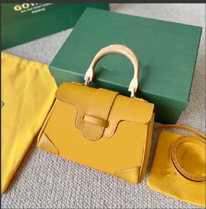 bags mikoms Brand Classic designer 2021 new fashion Men messenger cross body school bookbag shouldER handbags man purse hot sell Saigon bag, Box
bags mikoms Brand Classic designer 2021 new fashion Men messenger cross body school bookbag shouldER handbags man purse hot sell Saigon bag, Box