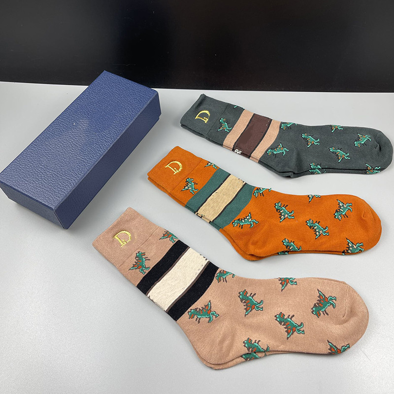 Luxury Baroque Women Socks Lovely Jacquard Female Designer Stockings Birthday Gift for Girls Cotton Hosiery, As pic
Luxury Baroque Women Socks Lovely Jacquard Female Designer Stockings Birthday Gift for Girls Cotton Hosiery, As pic