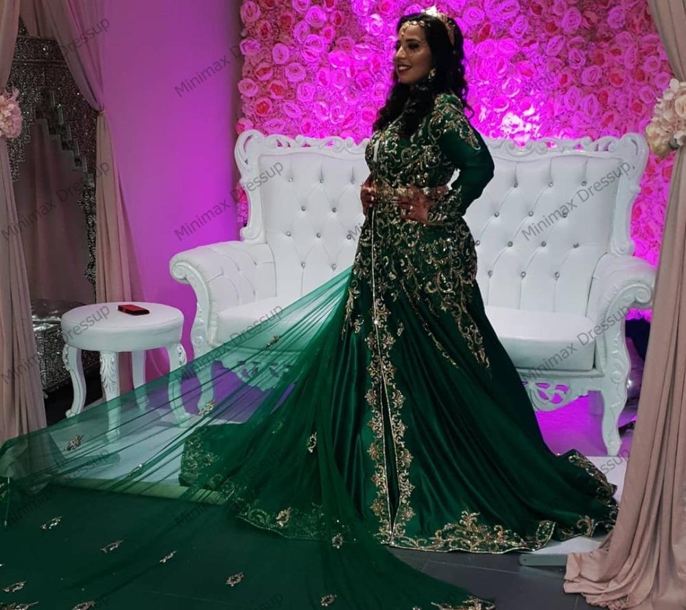 Elegant Green Muslim Formal Evening Dresses Long Sleeve Gold Appliques Beaded Crystals Arabic Dubai Celebrity Party Gowns Moroccan Kaftan Special Occa