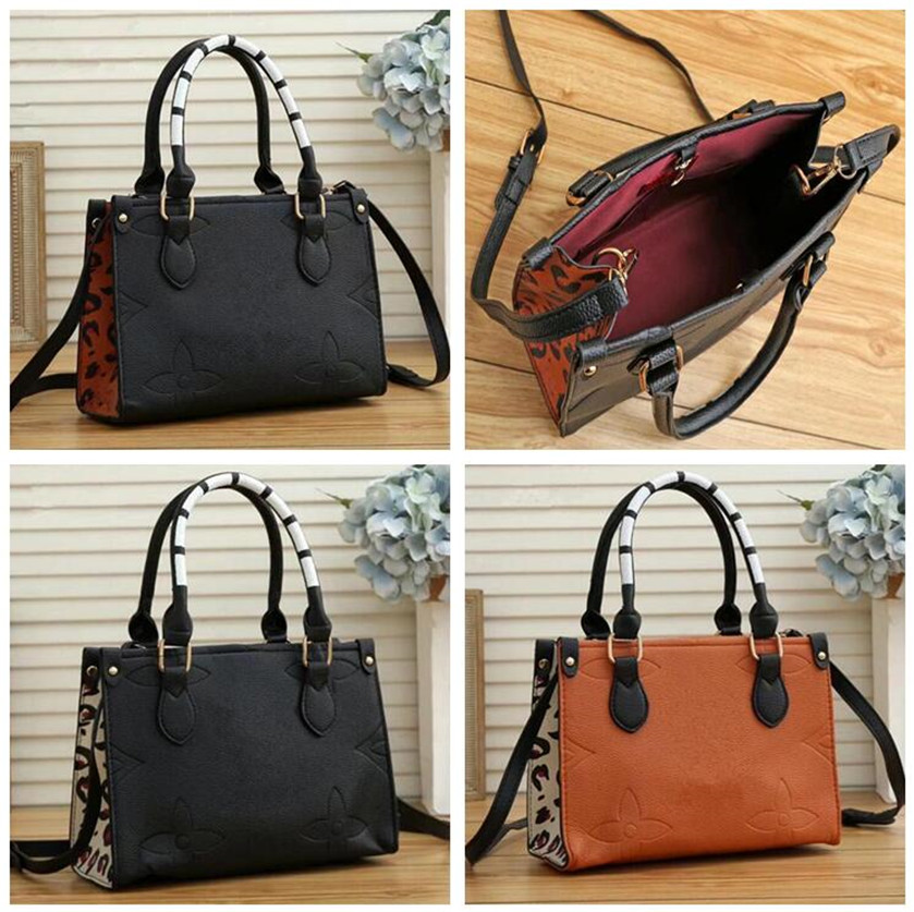 FASHION ONTHEGO M44925 WOMEN luxurys designers bags genuine leather Handbags messenger crossbody shoulder bag Totes Wallet shoppingbag classic 123
FASHION ONTHEGO M44925 WOMEN luxurys designers bags genuine leather Handbags messenger crossbody shoulder bag Totes Wallet shoppingbag classic 123