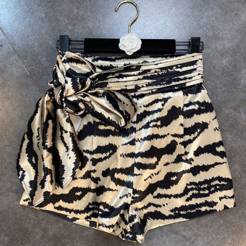 Women Zebra Pattern Shorts High Waist Bowtie Fashion Silk For Ladies Spring Summer HR325 210525, As shows
Women Zebra Pattern Shorts High Waist Bowtie Fashion Silk For Ladies Spring Summer HR325 210525, As shows