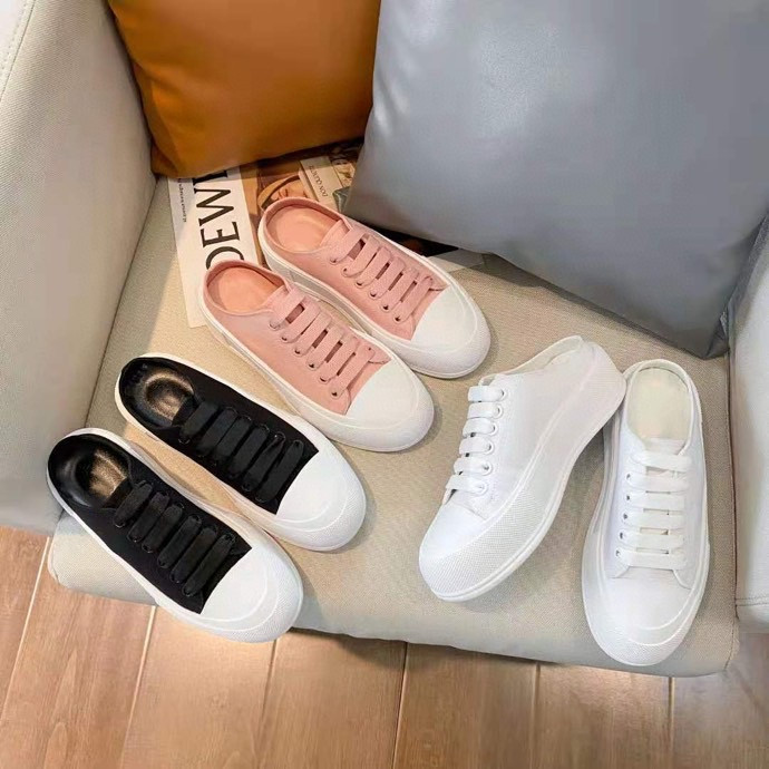 2021 Top version shoes leather runner full packing Casual shoes women men White black knit Lace-up Trainers High Top Shoes size35-40, Choose the color
2021 Top version shoes leather runner full packing Casual shoes women men White black knit Lace-up Trainers High Top Shoes size35-40, Choose the color