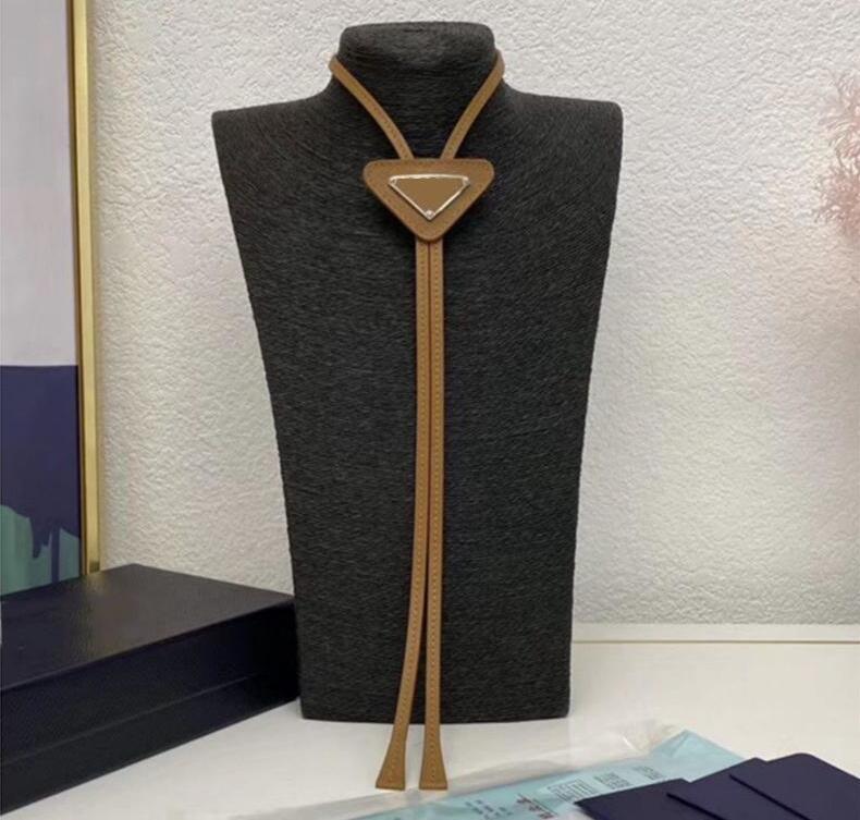 2021 spring summer letter black brown Ties inverted triangle leather necklace all-match men and women high quality wholesale express, Blue;purple
2021 spring summer letter black brown Ties inverted triangle leather necklace all-match men and women high quality wholesale express, Blue;purple