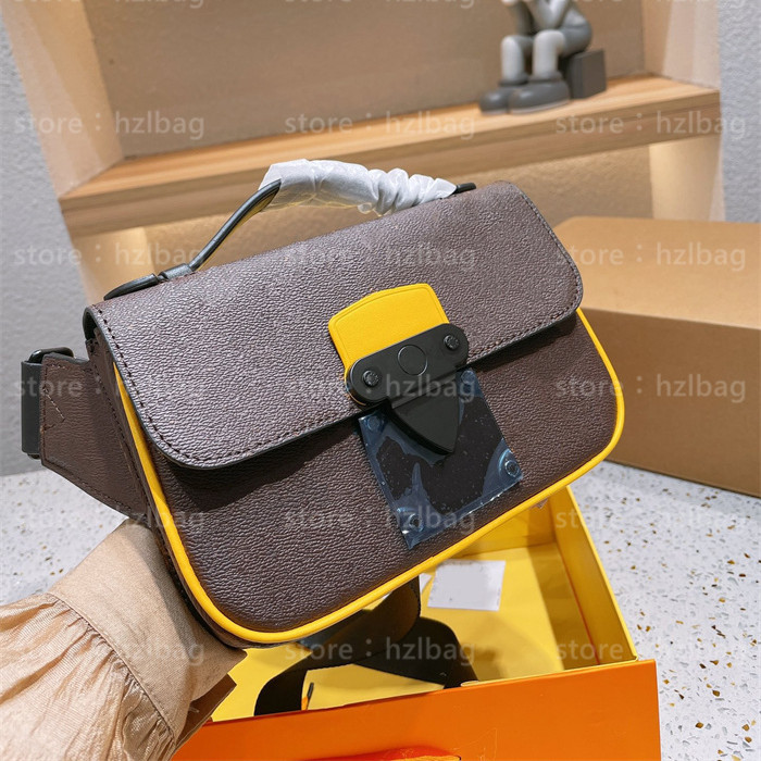 S Lock Messenger designer Bag Black Blue Trunk-Inspired Handle Purse Wallet Men designers Bags
S Lock Messenger designer Bag Black Blue Trunk-Inspired Handle Purse Wallet Men designers Bags