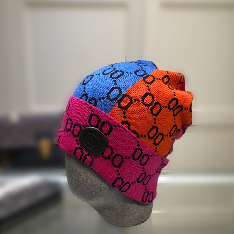 Rainbow Color Block Knitted Hat Designer Luxury G Leather Label Fashion Mens Cap Men Caps Women Fitted Beanie Casquette D2110185HL, Blue;gray
Rainbow Color Block Knitted Hat Designer Luxury G Leather Label Fashion Mens Cap Men Caps Women Fitted Beanie Casquette D2110185HL, Blue;gray