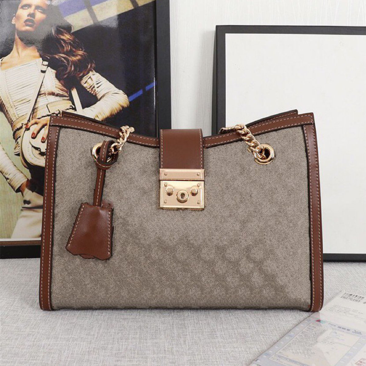 Handbag Purse Women Deisgners Handbags Padlock Totes Canvas 26/35CM Fashion Shoulder Bags 3 Colors, Black
Handbag Purse Women Deisgners Handbags Padlock Totes Canvas 26/35CM Fashion Shoulder Bags 3 Colors, Black