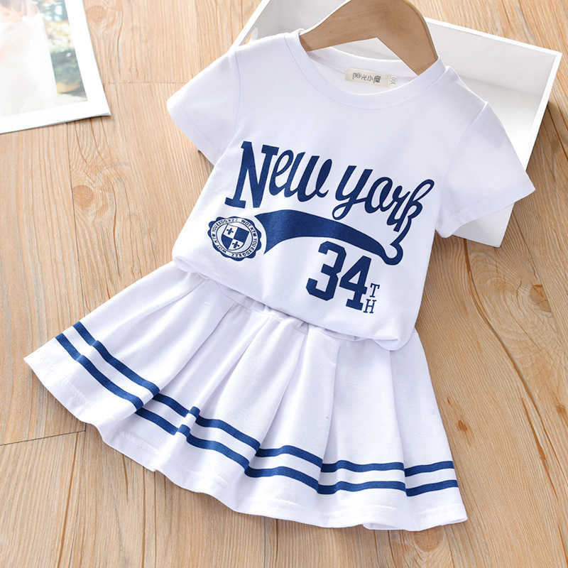 Kids Casual Sport Suits Baby Girl Pink White Navy Blue Letter Printing Tops T-shirt and Skirts 2pc Cheerleading Clothing Sets X0902
Kids Casual Sport Suits Baby Girl Pink White Navy Blue Letter Printing Tops T-shirt and Skirts 2pc Cheerleading Clothing Sets X0902