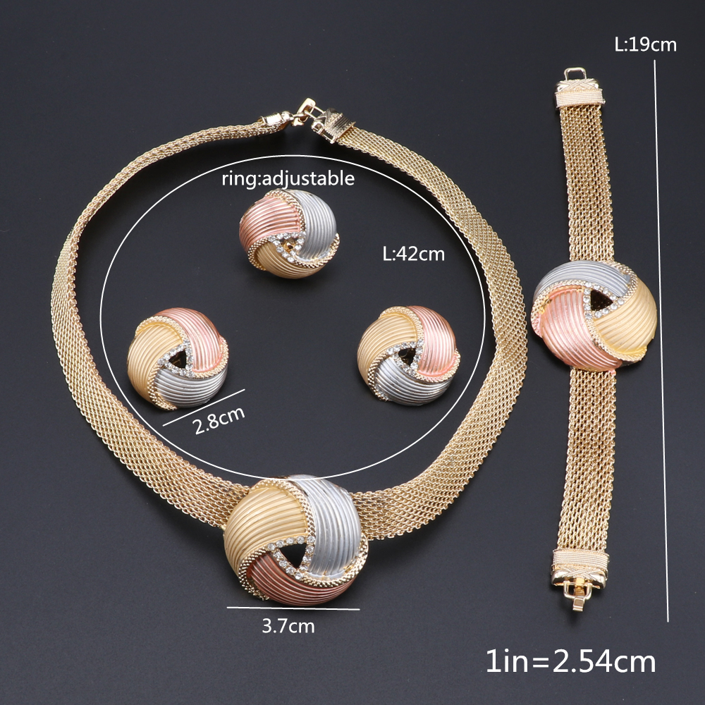 CYNTHIA Nigerian Women Wedding Jewelry Sets Dubai Gold color Jewelry Sets African Women Necklace Earrings Bracelet Jewellerys
CYNTHIA Nigerian Women Wedding Jewelry Sets Dubai Gold color Jewelry Sets African Women Necklace Earrings Bracelet Jewellerys