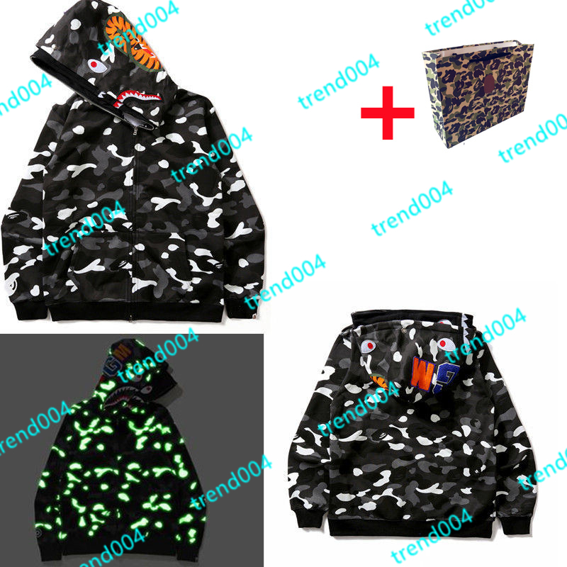 High Quality Apes Men's Hoodies & Sweatshirts Japanese Shark ape head Luminous camo Star galaxy Spots Men and women couples with the same 100% Cotton hoodie 1-2, 1 pcs buttons
High Quality Apes Men's Hoodies & Sweatshirts Japanese Shark ape head Luminous camo Star galaxy Spots Men and women couples with the same 100% Cotton hoodie 1-2, 1 pcs buttons