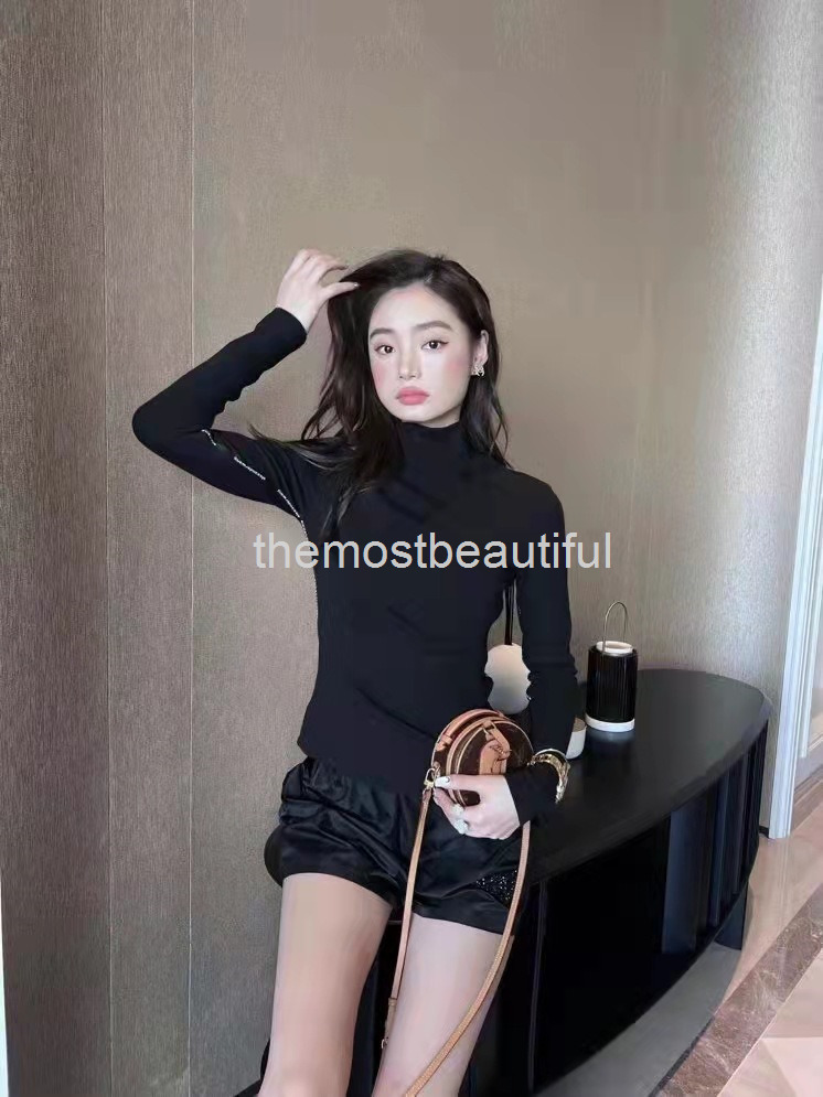 Women's T-Shirt Aw dawangjia letter embroidery webbing stitching bottoming shirt women's autumn winter tight versatile elastic high neck top, Black
Women's T-Shirt Aw dawangjia letter embroidery webbing stitching bottoming shirt women's autumn winter tight versatile elastic high neck top, Black