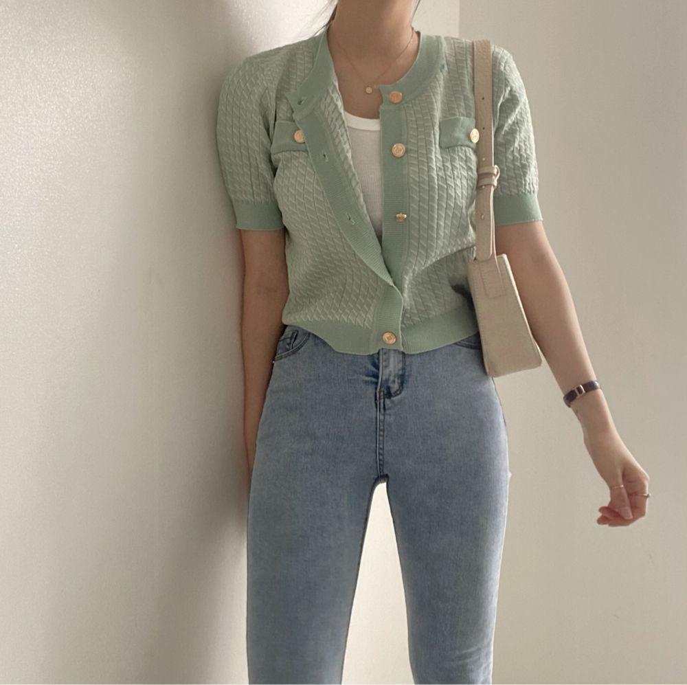 Vintage Korean Knitted Cardigan Tops Women Summer Short Sleeve Single-breasted O-neck Buttons Sweater Elegant Sweet Jumpers 210514