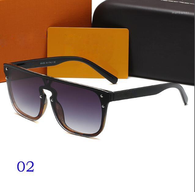 Sunglasses 1082 Fashion Classic Design Oversized Square Women Men Shield Big Frame Ins Sun Glasses For Female UV400
Sunglasses 1082 Fashion Classic Design Oversized Square Women Men Shield Big Frame Ins Sun Glasses For Female UV400