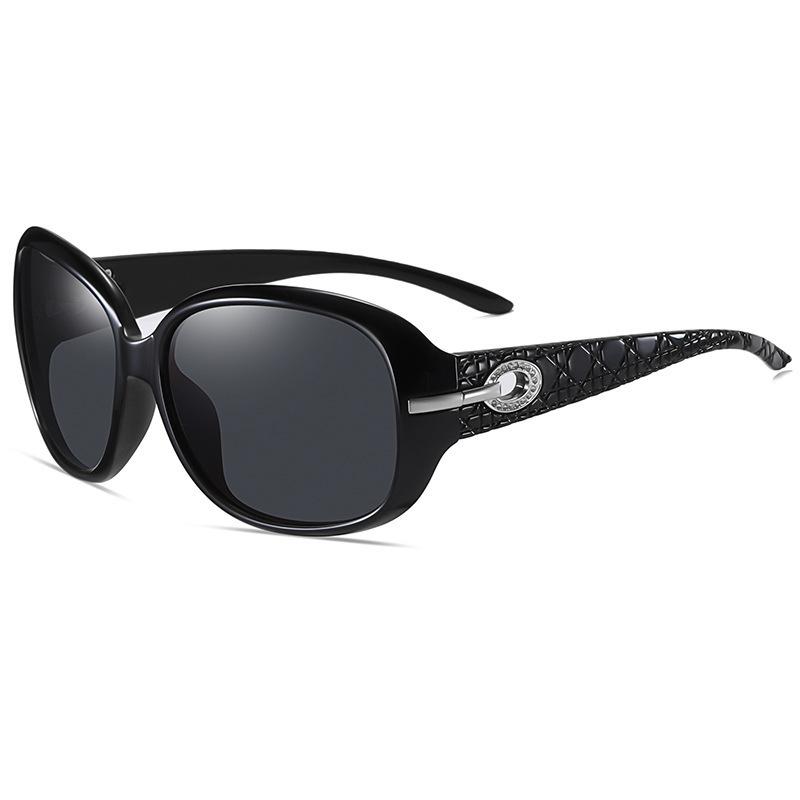 Outdoor Eyewear 2021 Versatile Retro Large Frame Polarized Sunglasses Women's Fashion Personalized Round Street Shooting Glasses UV400
Outdoor Eyewear 2021 Versatile Retro Large Frame Polarized Sunglasses Women's Fashion Personalized Round Street Shooting Glasses UV400
